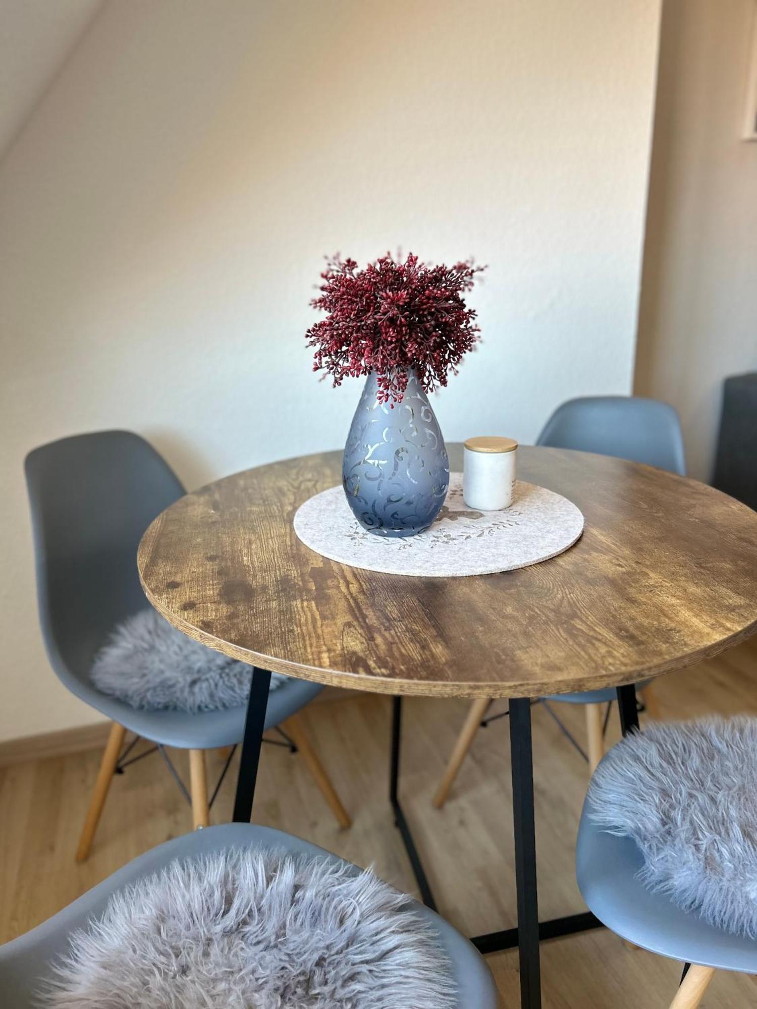 Gemuetliches Altstadtapartment Mit Balkon Und Smart Tv Erfurt Exteriör bild